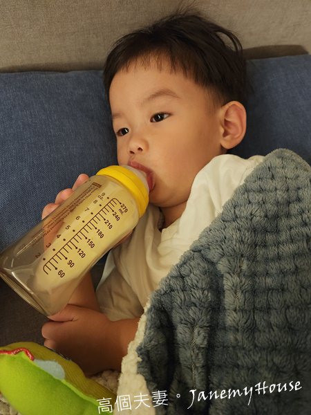 嬰幼兒沙門氏桿菌腸炎！寶寶症狀、治療、門診、住院紀錄