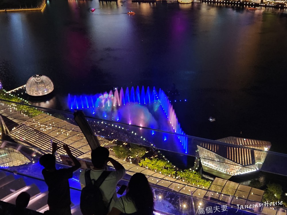 【新加坡】金沙酒店空中花園觀景台，一覽濱海灣區高空夜景