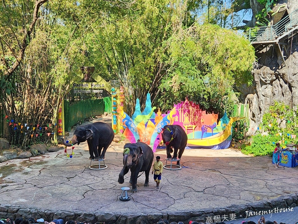 【曼谷】Safari World 賽佛瑞動物園、海洋公園，大象秀