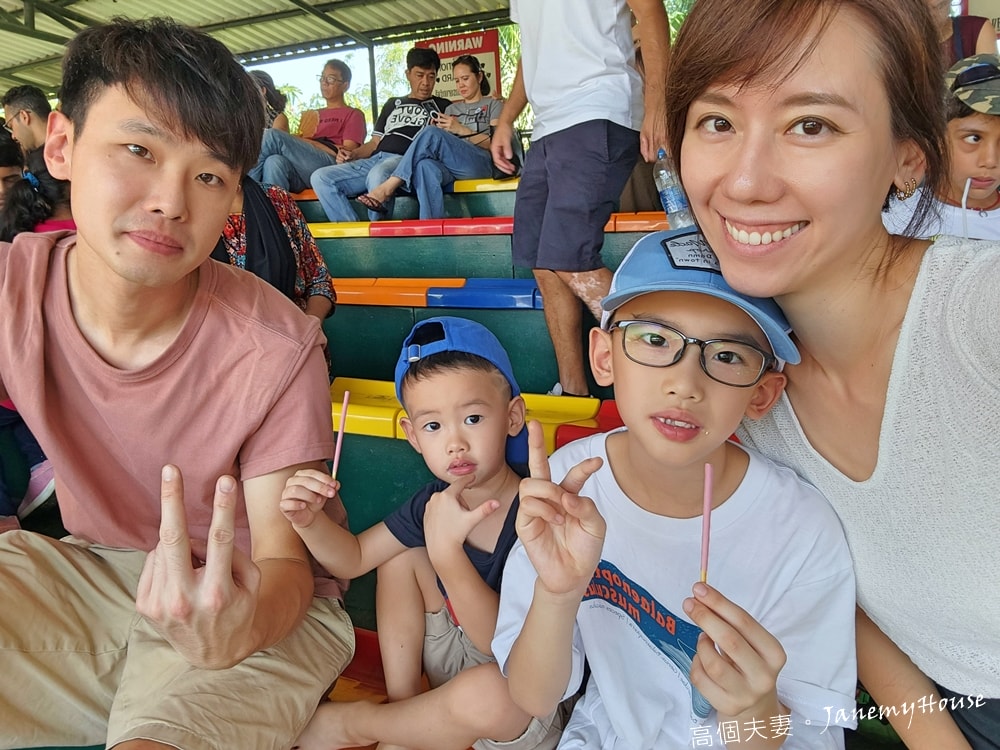 【曼谷】Safari World 賽佛瑞動物園、海洋公園，親子包車一日遊攻略