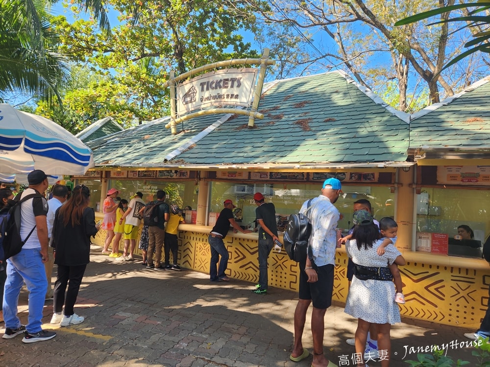 【曼谷】Safari World 賽佛瑞動物園、海洋公園，親子包車一日遊攻略