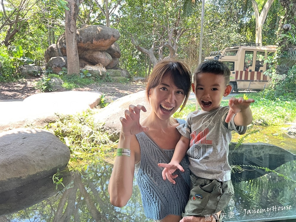【峇里島】動物園Bali Safari，推薦親子遊必去景點，和獅子一起午餐！